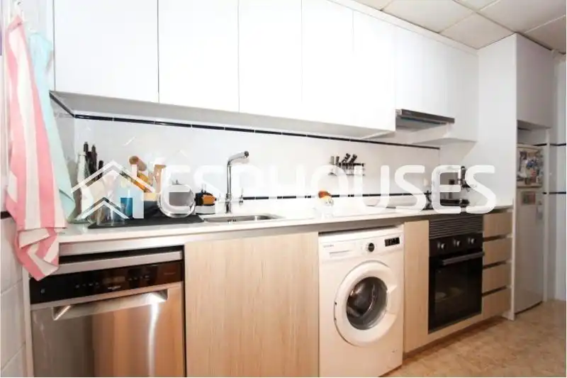 Cocina de Apartamento en venta en Guardamar del Segura con Terraza y Balcón