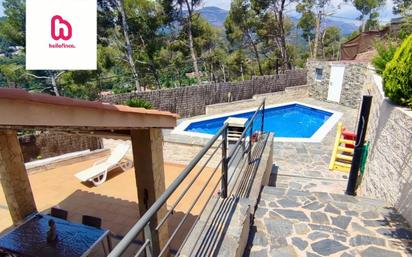 Piscina de Casa o xalet en venda en Castellar del Vallès amb Piscina