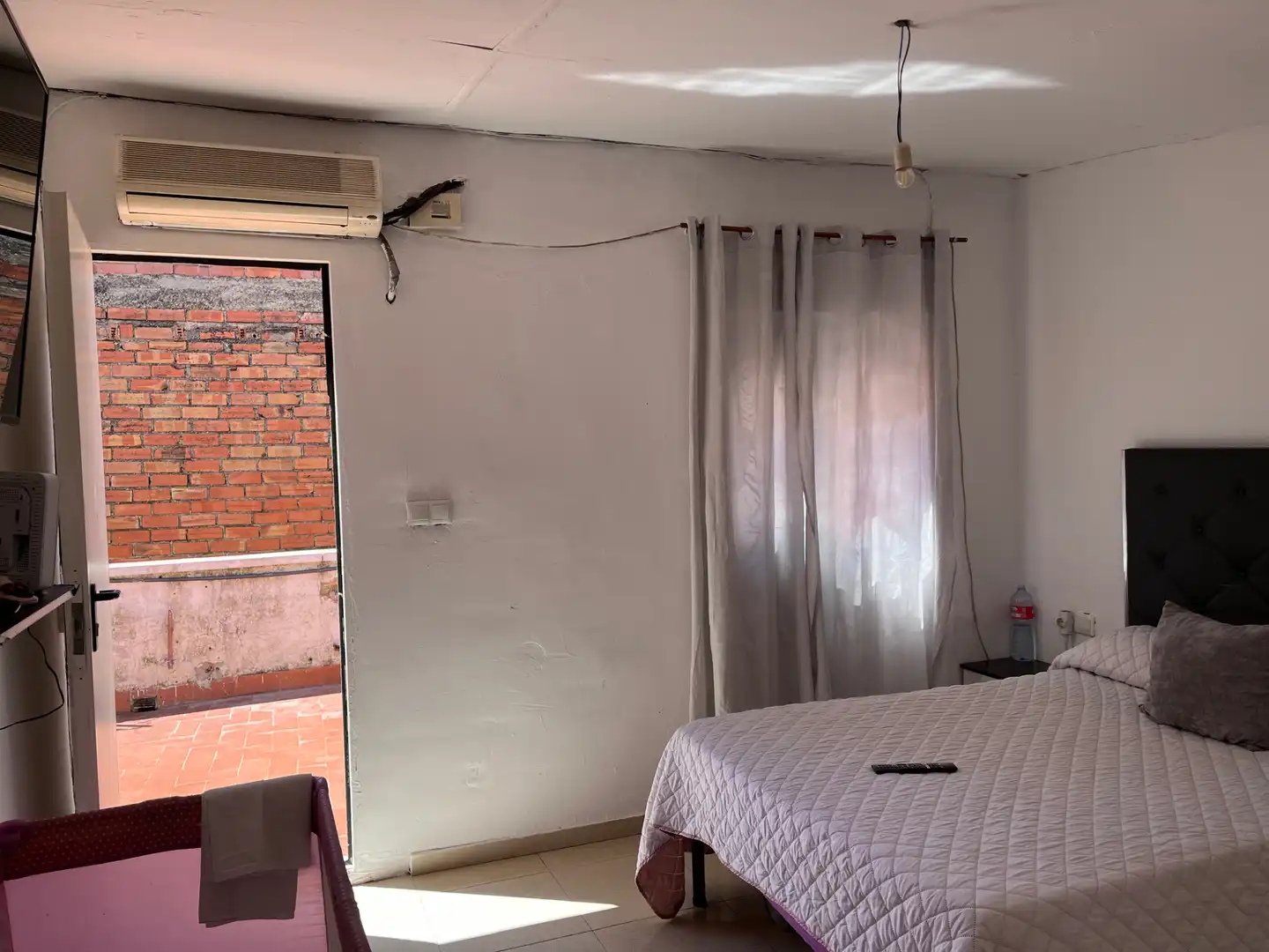 Detached homes for sale in Carrer de l'Almirall Requesens, Ponent