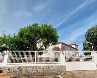 Vista exterior de Casa o xalet en venda en Robledillo de Mohernando amb Aire condicionat, Calefacció i Jardí privat