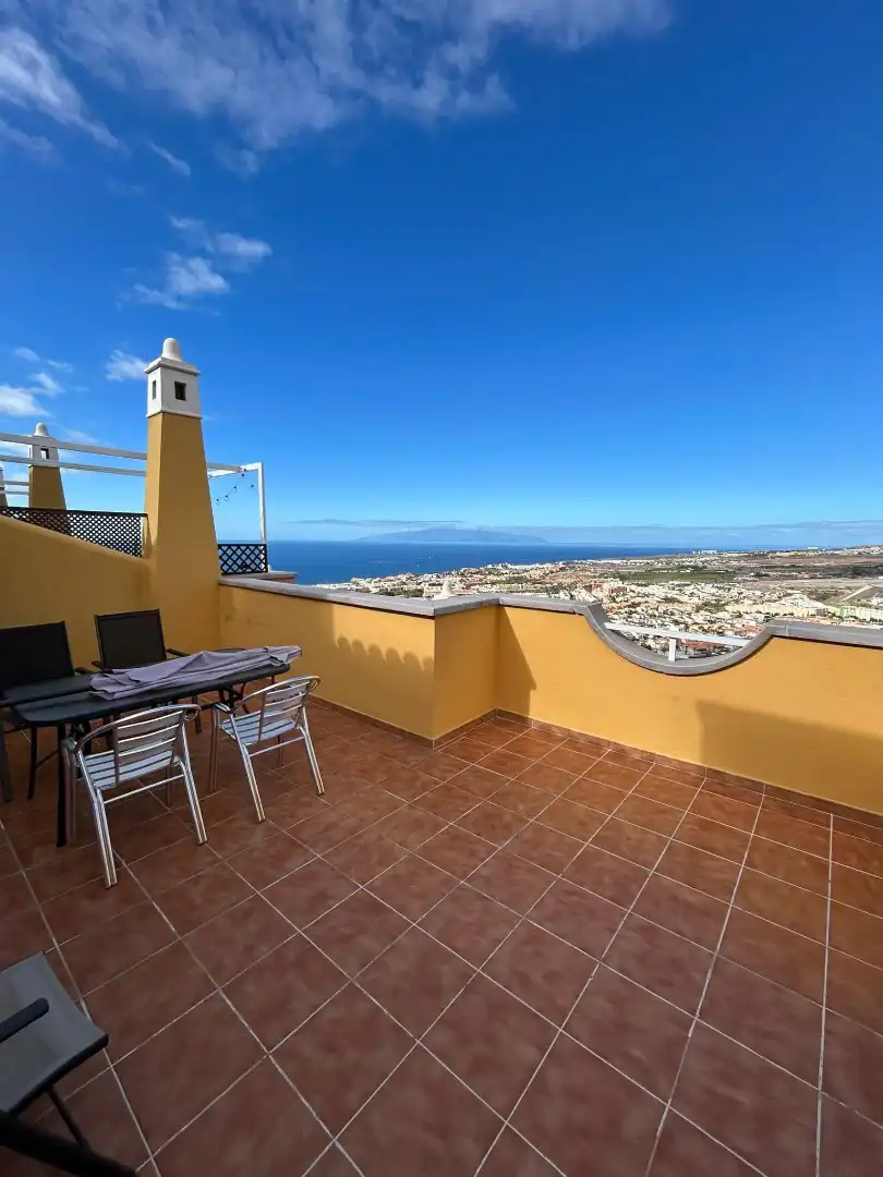 Attic for rent in Calle Galicia, Torviscas Centro y Alto