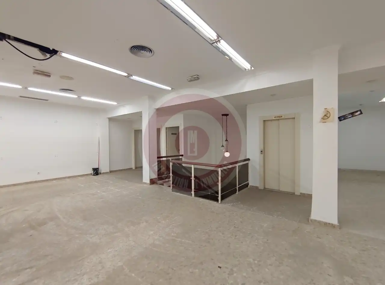 Edifici en venda en Vélez-Málaga amb Alarma