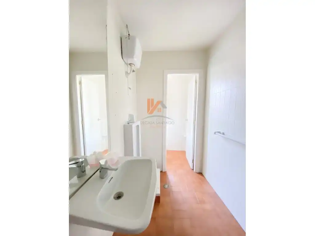 Baño de Piso en venta en Santiago de Compostela  con Aire acondicionado