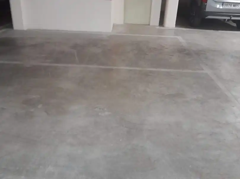 Vendo amplia plaza garaje interior, imatge 4