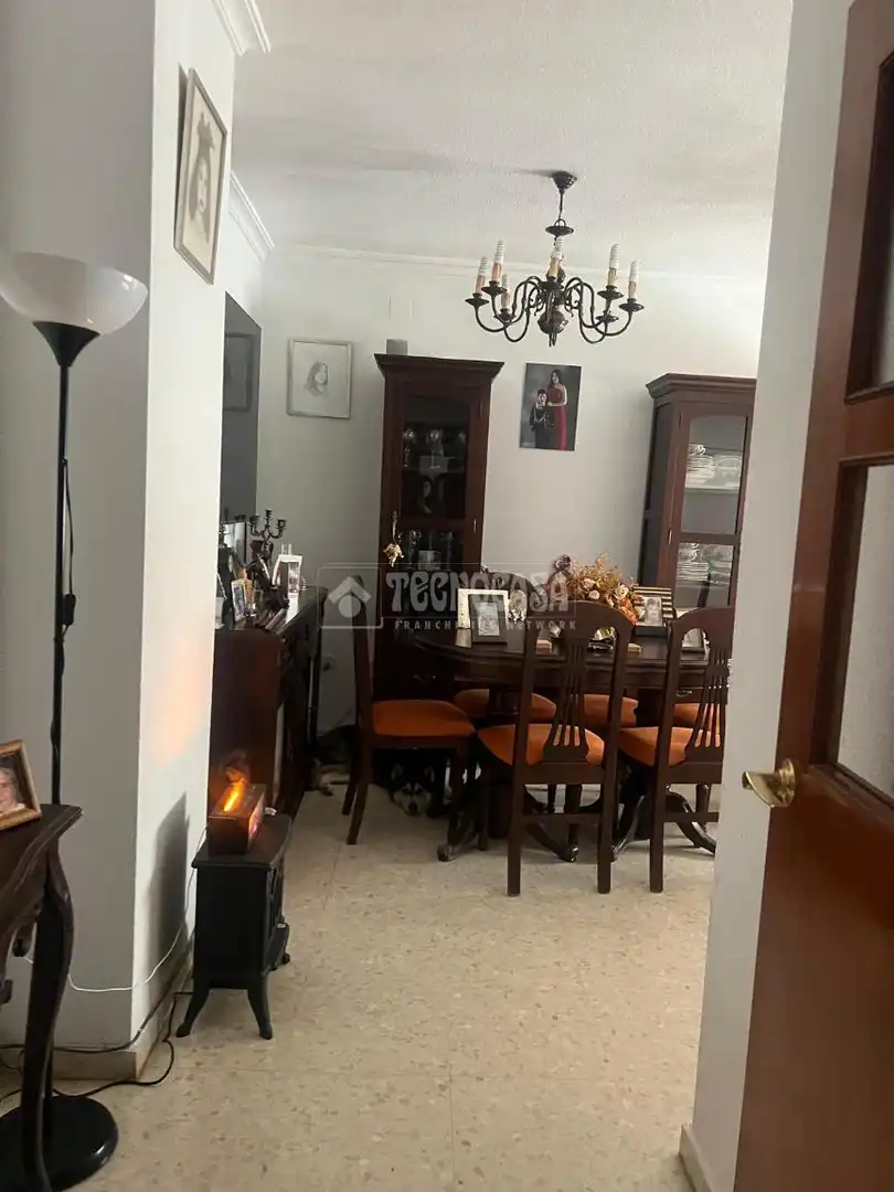 Dining room of Flat for sale in Sevilla  with Air Conditioner, Heating and Storage room