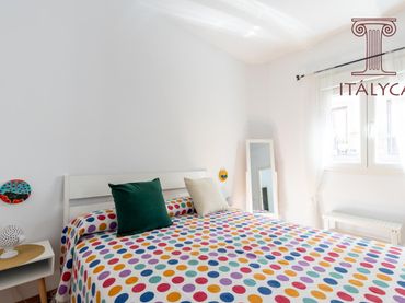 Apartament en venda a Calle PERAL 55