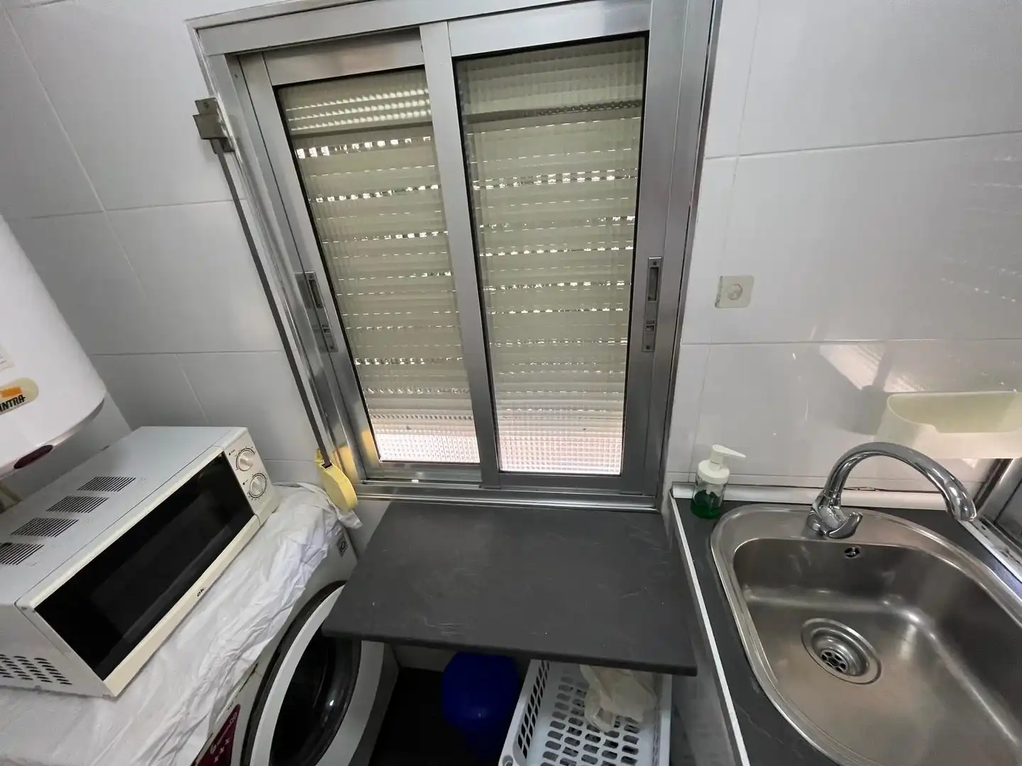 Balcony of Flat for rent in Sevilla  with Air Conditioner and Furnished