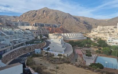 Vista exterior de Àtic en venda en Roquetas de Mar amb Terrassa