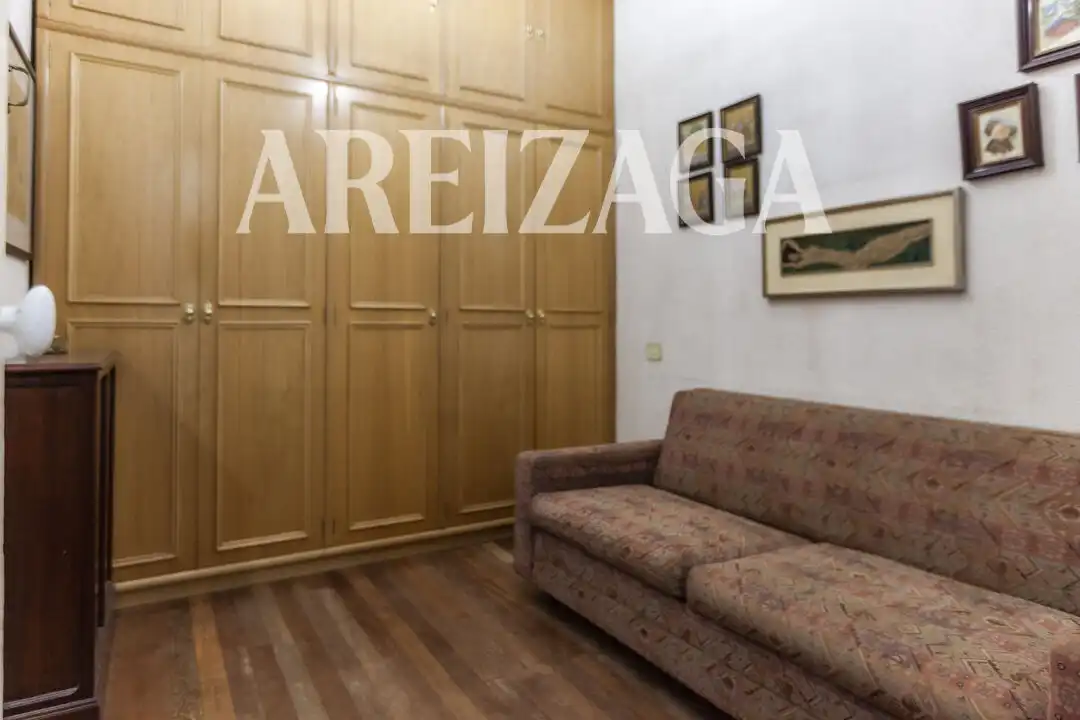 Piso en venta en Donostia - San Sebastián  con Calefacción y Balcón