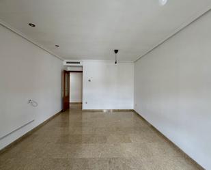 Flat to rent in Torrent  with Air Conditioner, Heating and Balcony