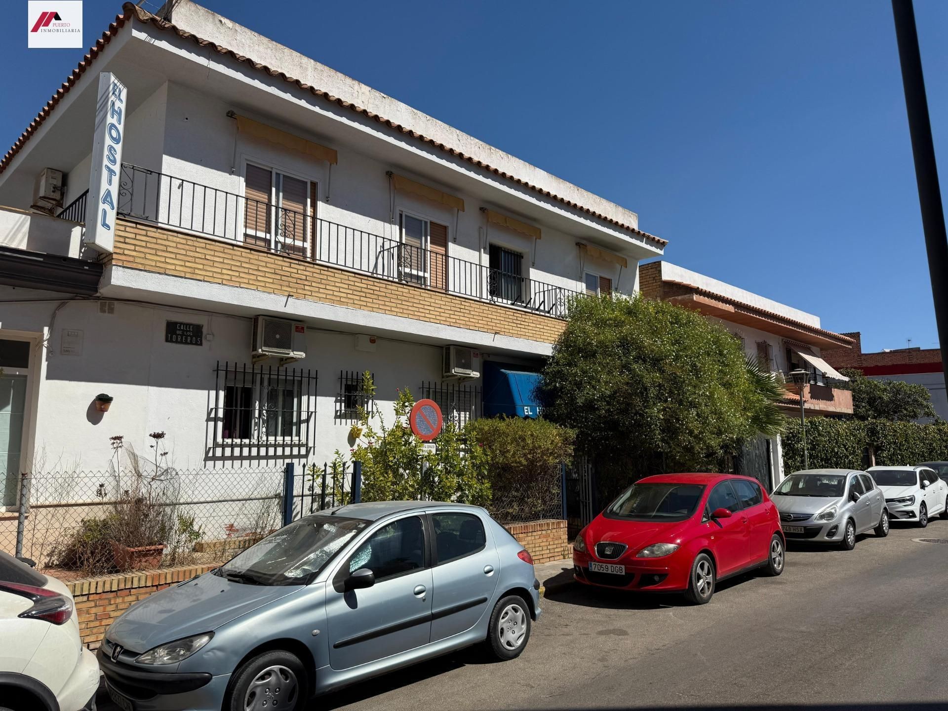 Vista exterior de Edifici en venda en El Puerto de Santa María
