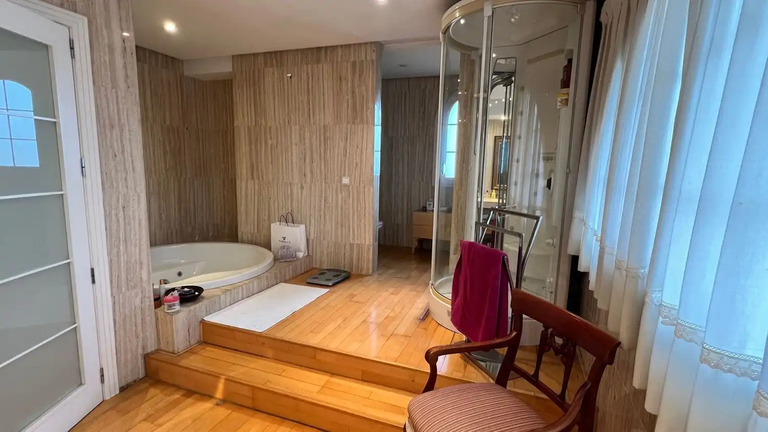 Bany de Casa o xalet en venda en Villanueva de la Cañada amb Aire condicionat, Calefacció i Terrassa