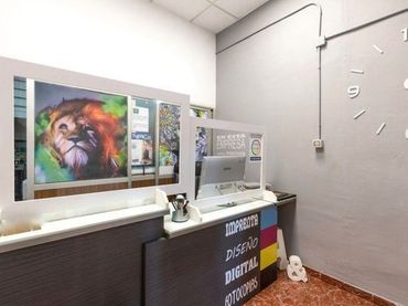 Local comercial en venda a Avenida de América 1