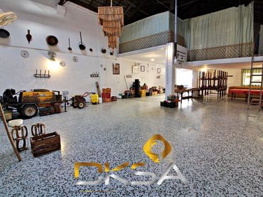Local comercial en venta en Madrigal