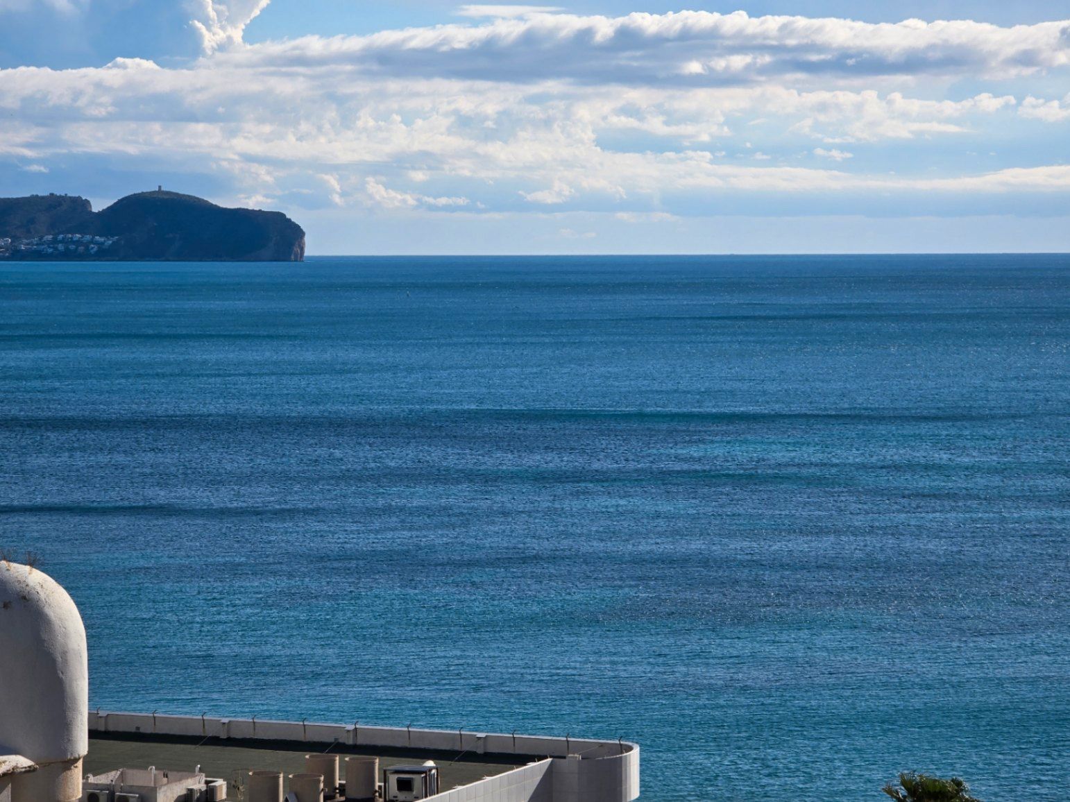 Vista exterior de Apartament en venda en Calpe / Calp amb Aire condicionat, Calefacció i Jardí privat