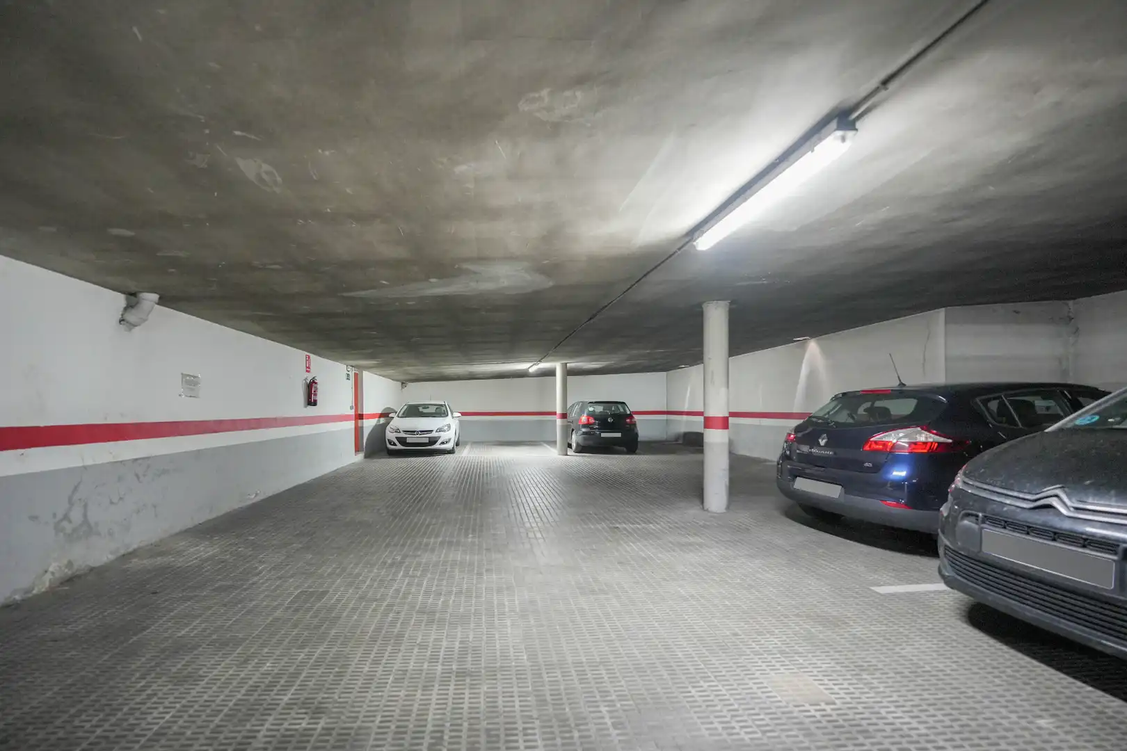 Aparcament de Pis en venda en Valladolid amb Calefacció, Terrassa i Internet