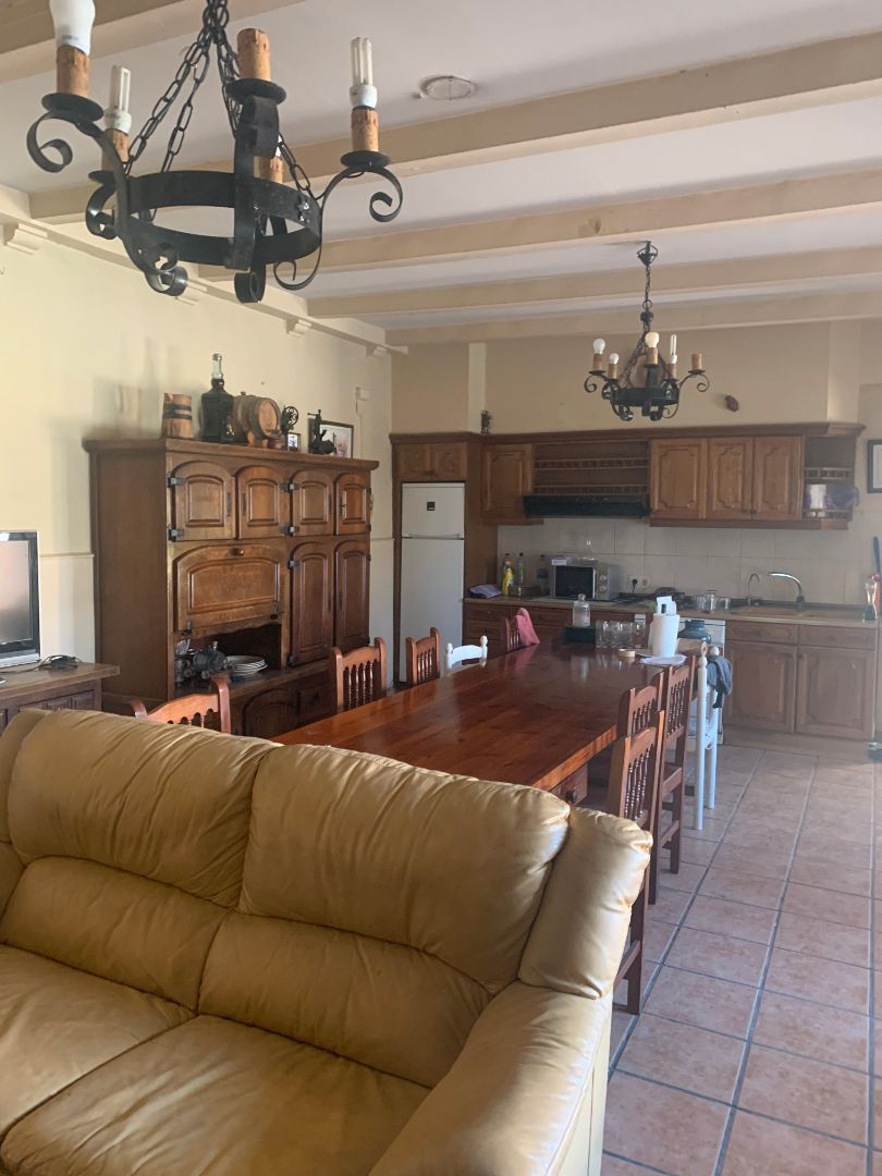 Menjador de Casa o xalet en venda en Murillo El Cuende amb Calefacció, Jardí privat i Moblat