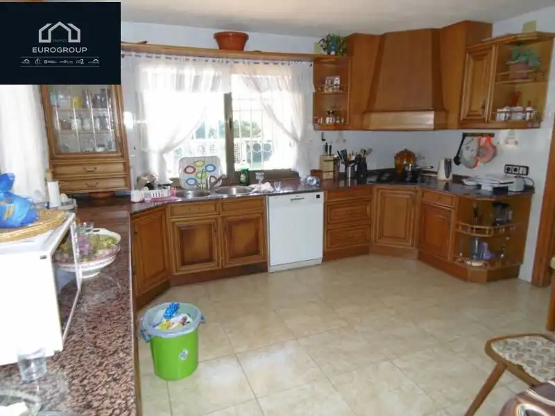 Chalet con piscina en venta en Urbanizaciones, imagen 12