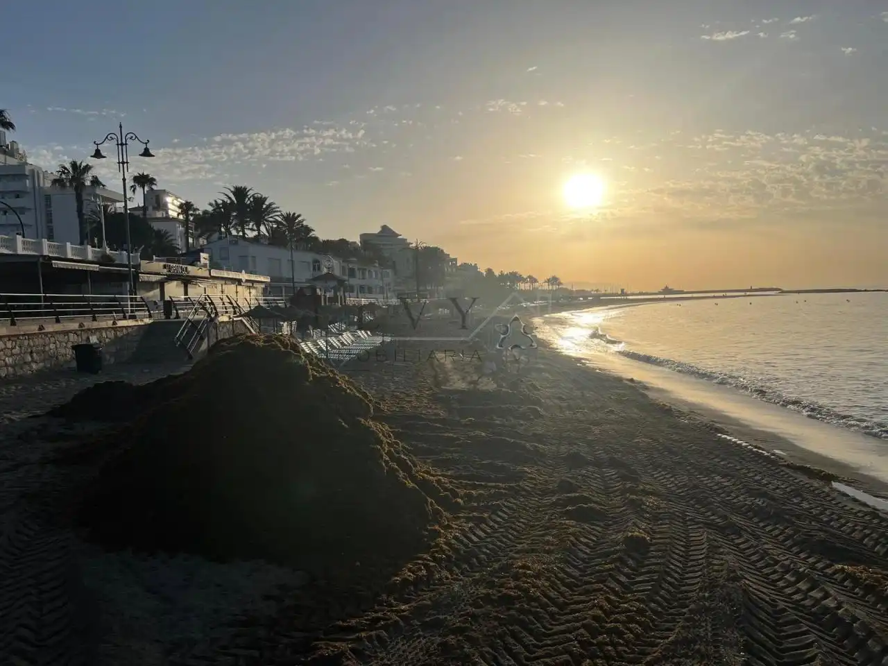 Vista exterior de Planta baixa en venda en Benalmádena amb Aire condicionat, Calefacció i Piscina