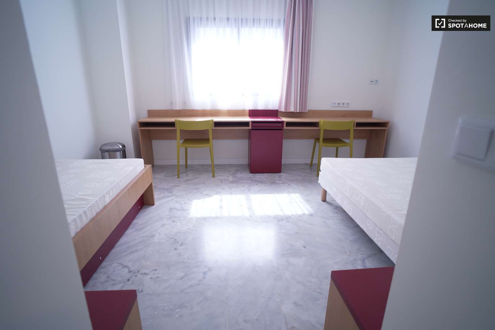 Study to share in Triana Oeste