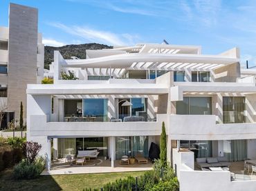 Flat with pool for sale in Marbella - Marbella,La Cañada,A-355
