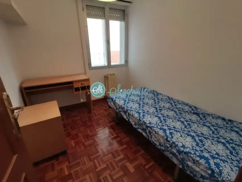 Habitación de Piso en venta en Segovia con Calefacción, Parquet y Terraza