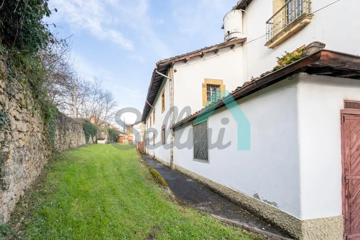 Vista exterior de Casa o chalet en venta en Oviedo  con Jardín privado y Balcón