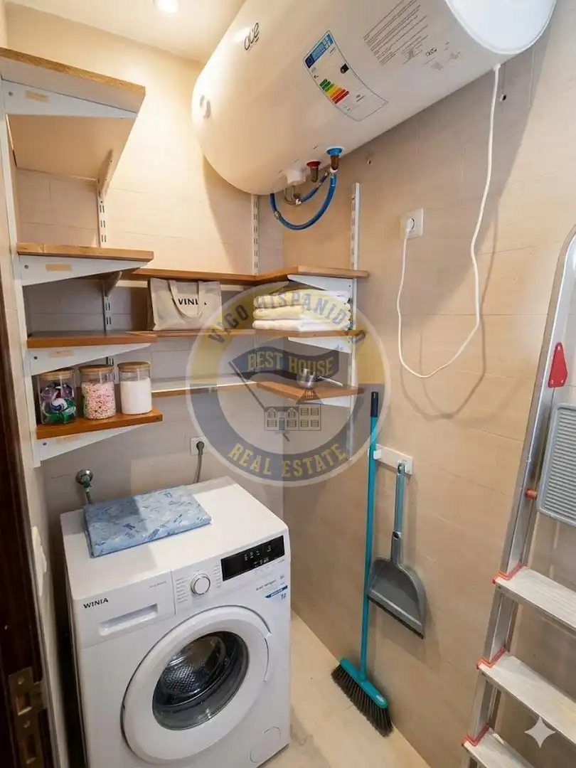 Apartamento en venta en Vigo  con Calefacción y Amueblado
