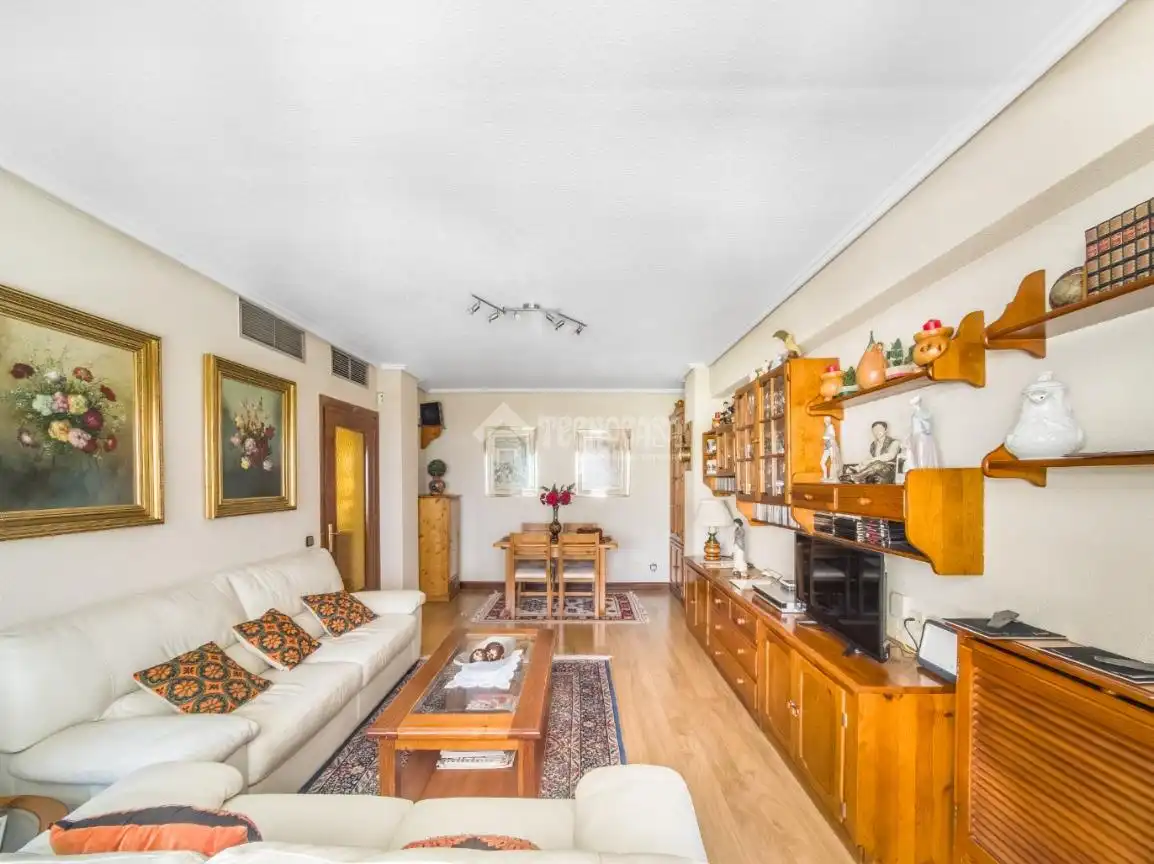 Piso con ascensor en venta en Ciudad Lineal, imagen 6