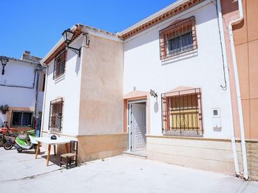 Maison rustique à vendre à Calle (PRADOS)CERRADA 3