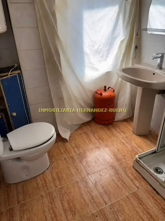 Baño de Local en venta en Salamanca