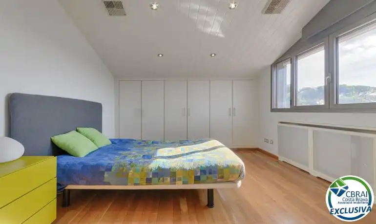 Dormitori de Casa o xalet en venda en La Jonquera amb Aire condicionat, Calefacció i Jardí privat
