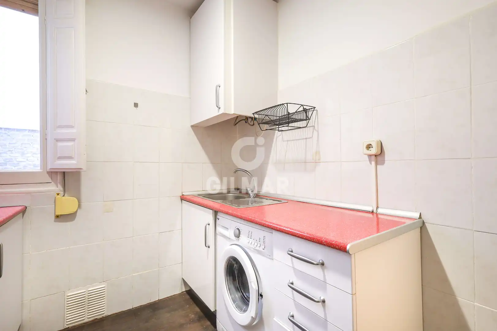 Cocina de Piso en venta en Madrid con Calefacción