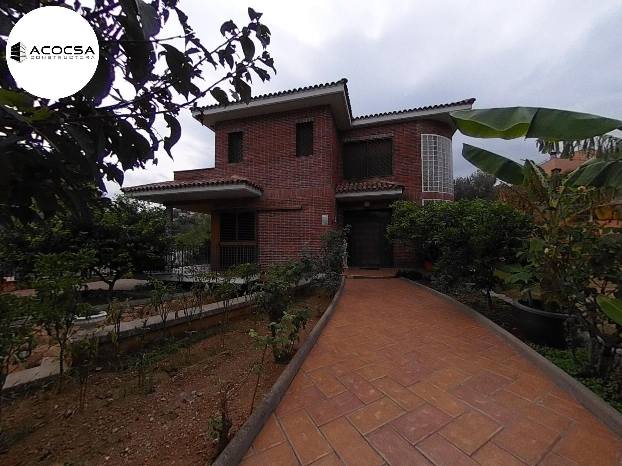 Vista exterior de Casa o xalet en venda en Sant Andreu de la Barca amb Jardí privat, Terrassa i Traster
