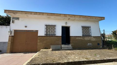 Casa con garaje en Candón