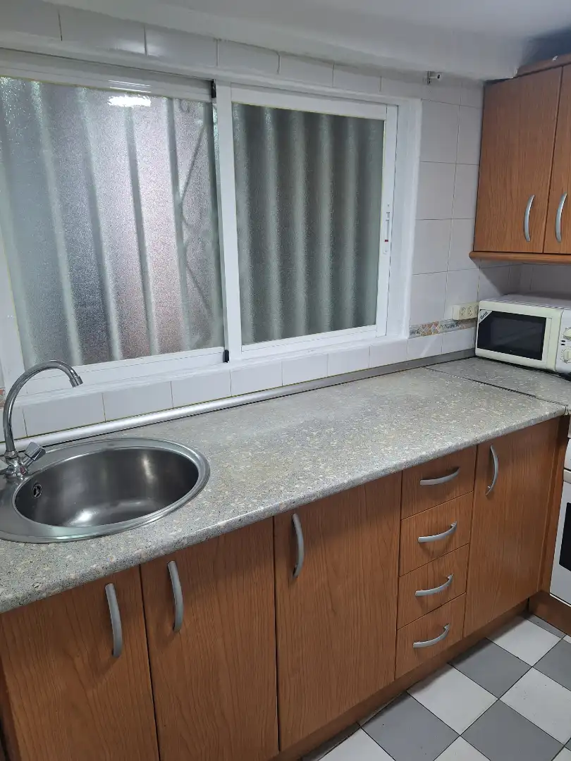 Küche von Einfamilien-Reihenhaus zum Verkauf in Granada mit Terrasse, Möbliert und Ofen