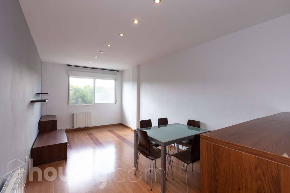 Dining room of Flat for sale in  Tarragona Capital  with Heating, Parquet flooring and Furnished