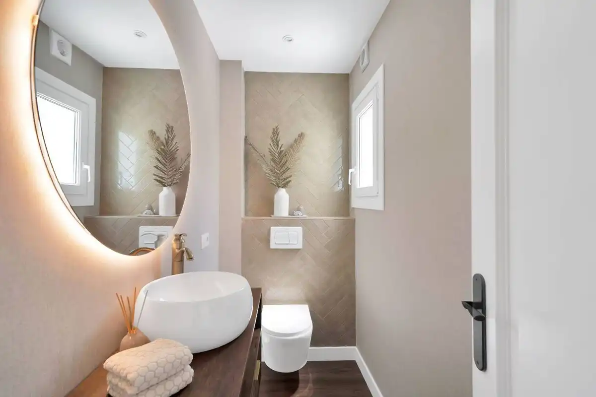 Baño de Casa o chalet de alquiler en Estepona con Aire acondicionado, Jardín privado y Terraza