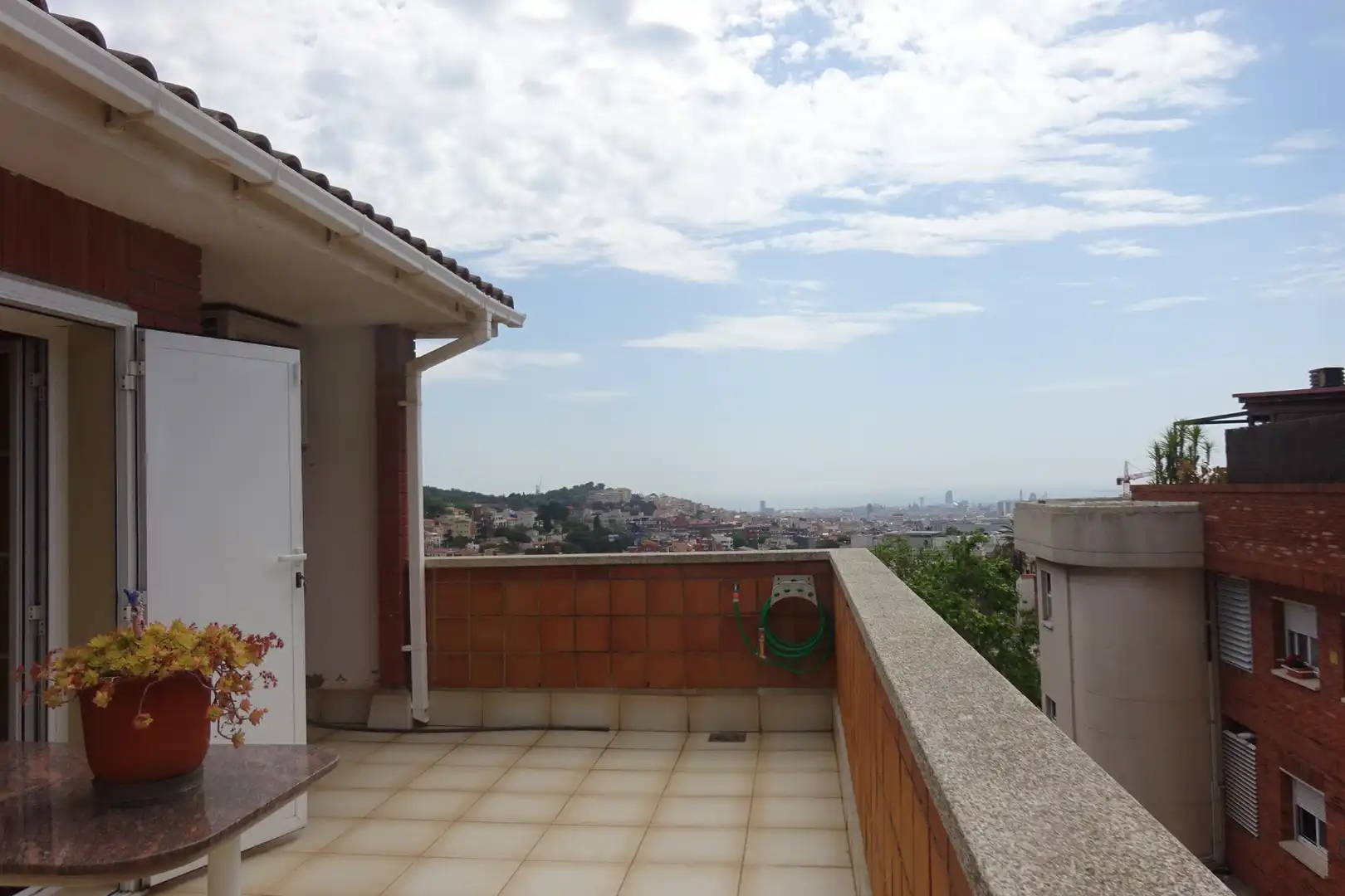 Terrassa de Casa adosada en venda en Barcelona amb Aire condicionat, Calefacció i Terrassa