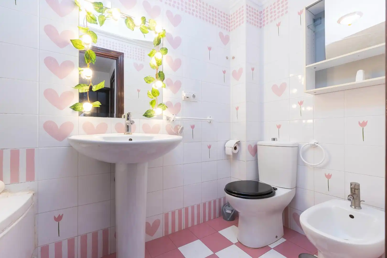 Badezimmer von Wohnung zum Verkauf in Almería mit Terrasse