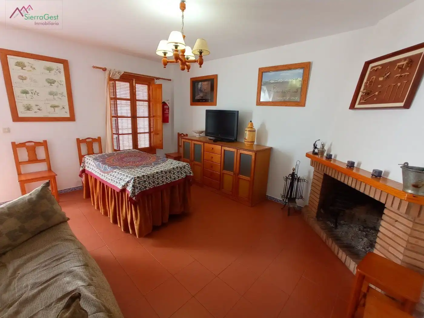 Sala de estar de Casa o chalet en venta en Grazalema con Balcón