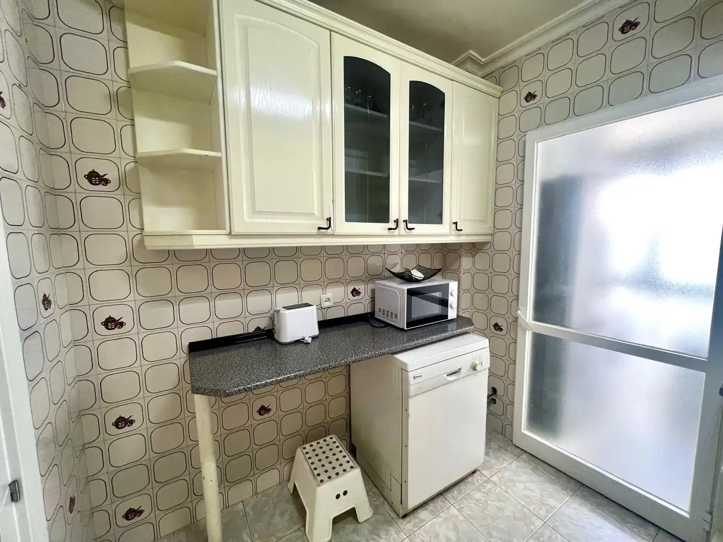 Kitchen of Flat for rent in Plasencia  with Air Conditioner and Furnished