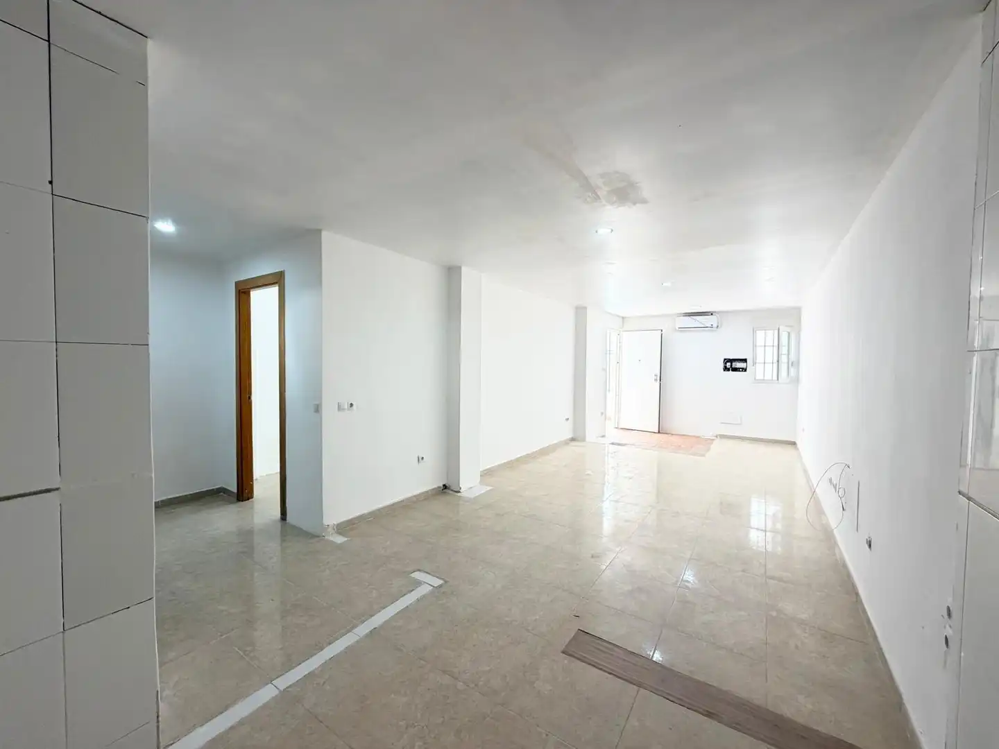 Piso en venta en Roquetas de Mar con Aire acondicionado y Terraza