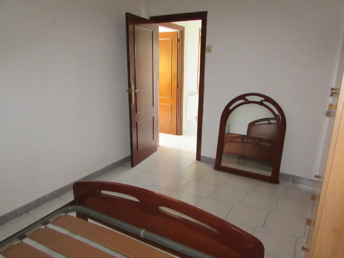 Dormitori de Casa o xalet en venda en Ferrol amb Calefacció i Jardí privat