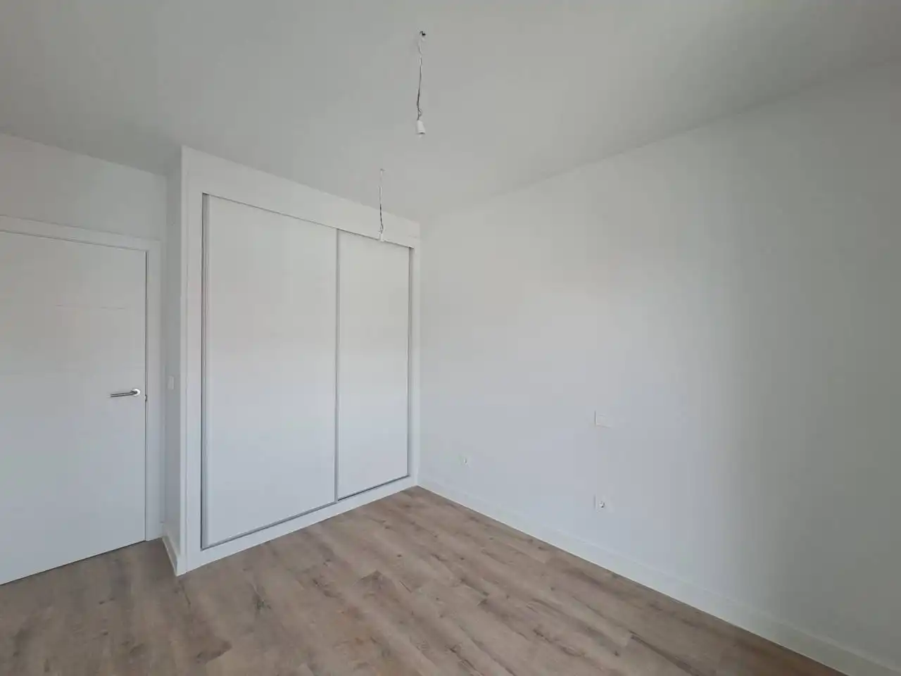 Dormitori de Pis en venda en Burgos amb Calefacció, Parquet i Terrassa
