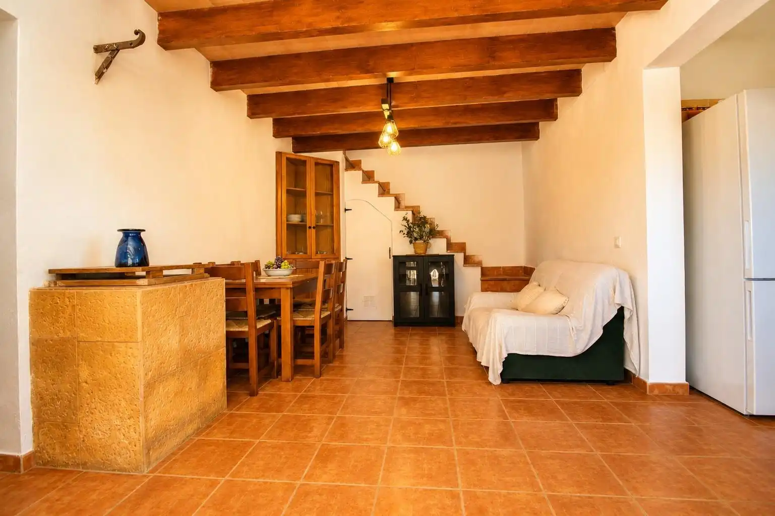 Sala de estar de Finca rústica de alquiler en Muro con Piscina