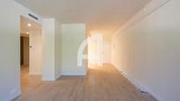 Bedroom of Flat for sale in  Barcelona Capital  with Air Conditioner, Heating and Parquet flooring