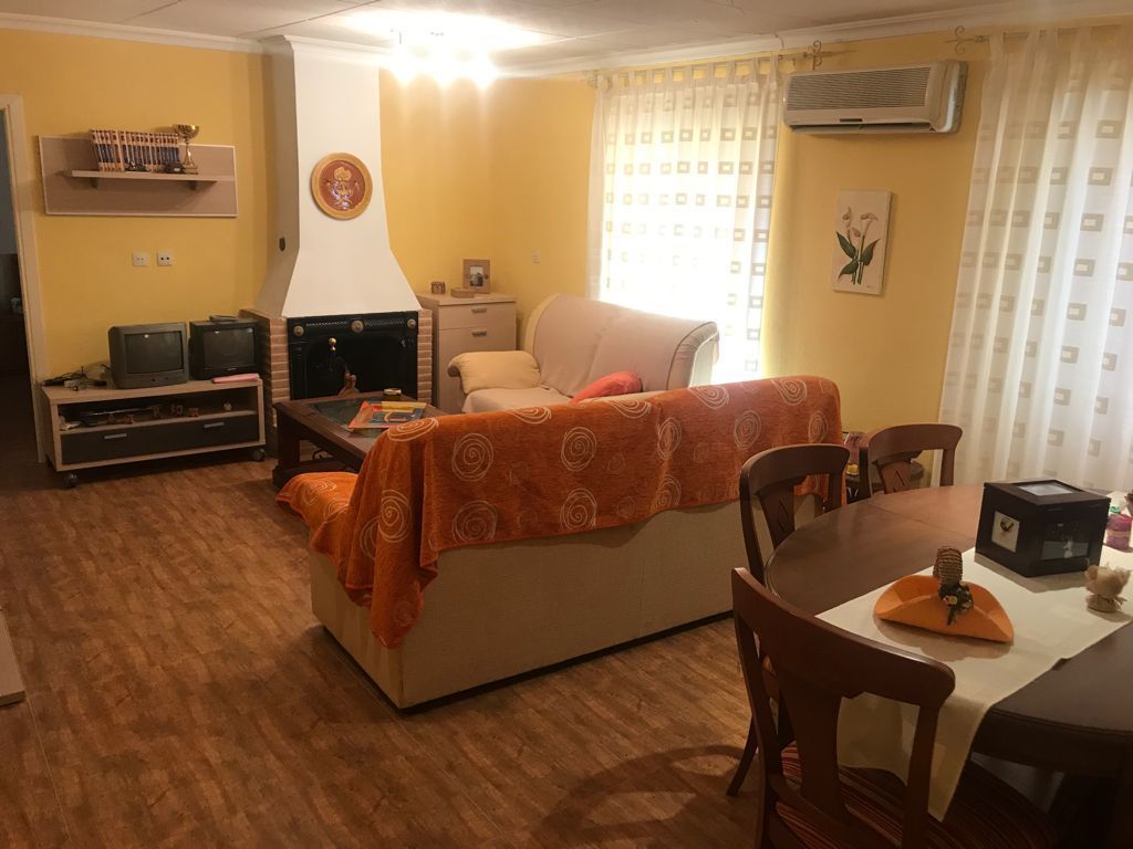 Sala d'estar de Casa o xalet en venda en Pozohondo amb Aire condicionat, Traster i Moblat