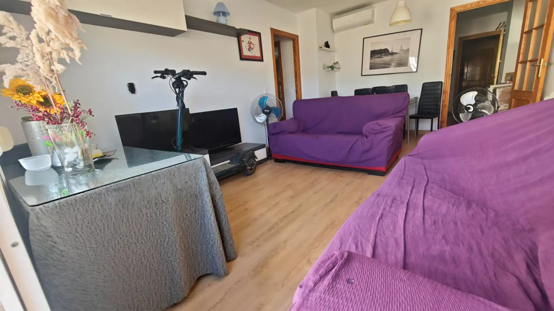 Sala d'estar de Pis en venda en Roquetas de Mar amb Moblat i Balcó