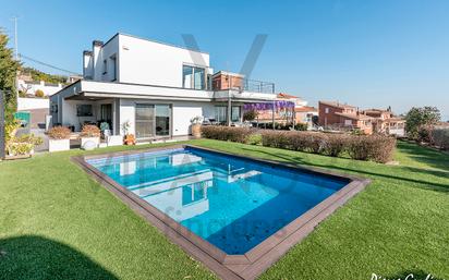 Schwimmbecken von Haus oder Chalet zum verkauf in Castellvell del Camp mit Klimaanlage, Terrasse und Schwimmbad